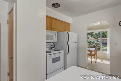 627 Hall Boulevard, Mason, MI 48854 - Photo 15