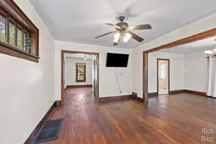 2246 Harding Ave, Muskegon, MI 49441 - Photo 7