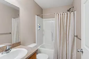 637 Bristol Dr, Chelsea, MI 48118 - Photo 15