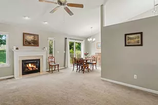 637 Bristol Dr, Chelsea, MI 48118 - Photo 5
