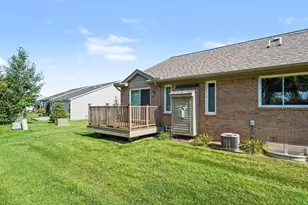637 Bristol Dr, Chelsea, MI 48118 - Photo 19