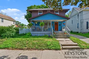 128 Dale St NE, Grand Rapids, MI 49505 - Photo 1