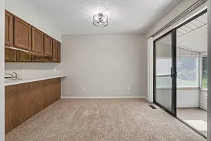 723 Charlemagne Blvd, Battle Creek, MI 49017 - Photo 9