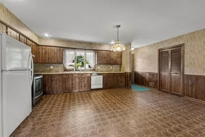2660 Creek View Drive, Zeeland, MI 49464 - Photo 9