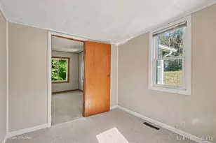 1274 Golden Ave, Battle Creek, MI 49014 - Photo 17