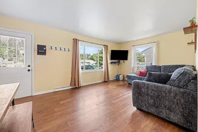 3729 Grape Avenue NE, Grand Rapids, MI 49525 - Photo 5