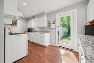 3729 Grape Ave NE, Grand Rapids, MI 49525 - Photo 7