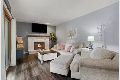 111 W Hamilton Lane, Battle Creek, MI 49015 - Photo 3
