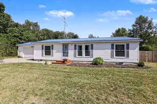4167 Winifred Ave, Benton Harbor, MI 49022 - Photo 1
