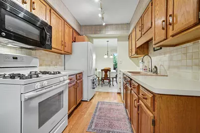 2579 Chatham Woods Drive SE, Grand Rapids, MI 49546 - Photo 9