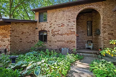 2579 Chatham Woods Drive SE, Grand Rapids, MI 49546 - Photo 3