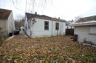 15881 Lennane St, Bedford, MI 48239 - Photo 3
