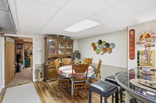 1658 Woodside Rd, Norton Shores, MI 49441 - Photo 17