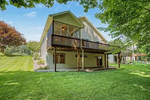3015 S Wood Dale Dr, Jackson, MI 49203 - Photo 35