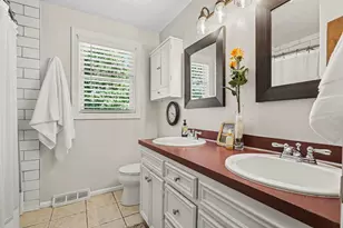 1695 Broadview Dr, Jenison, MI 49428 - Photo 17