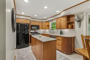 1695 Broadview Dr, Jenison, MI 49428 - Photo 9