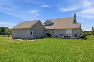 72820 Russ Rd, Richmond, MI 48062 - Photo 5