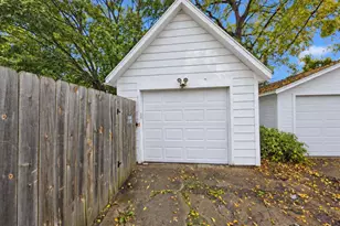 415 Surby Ave, Battle Creek, MI 49015 - Photo 9
