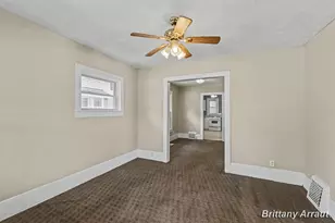 904 Riverview Ave, Lansing, MI 48915 - Photo 5