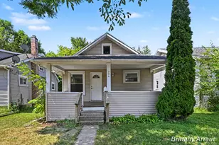 904 Riverview Ave, Lansing, MI 48915 - Photo 1