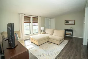 1525 Lenox Rd SE, Grand Rapids, MI 49506 - Photo 5