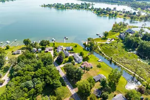 12085 W Indian Lake Dr, Vicksburg, MI 49097 - Photo 57