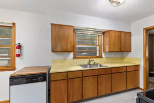 800 Magnolia St, Big Rapids, MI 49307 - Photo 11