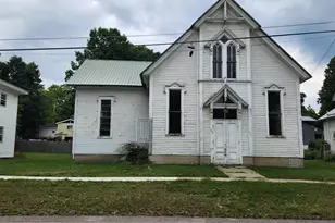146 Church St, Saranac, MI 48881 - Photo 1