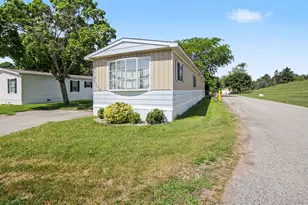 2937 Lena Dr, Ludington, MI 49431 - Photo 19
