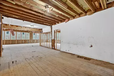 2328 Dean Lake Avenue NE, Grand Rapids, MI 49505 - Photo 33