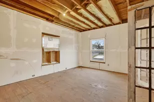 2328 Dean Lake Ave NE, Grand Rapids, MI 49505 - Photo 31