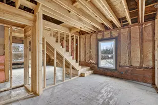 2328 Dean Lake Ave NE, Grand Rapids, MI 49505 - Photo 23