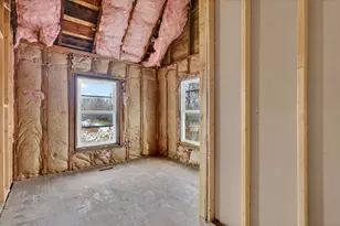 2328 Dean Lake Ave NE, Grand Rapids, MI 49505 - Photo 21