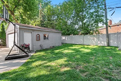907 University Place, Grosse Pointe, MI 48230 - Photo 25