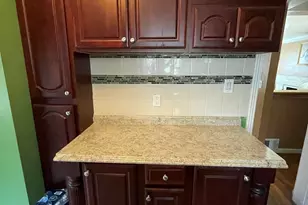 18475 Hartwell St, Detroit, MI 48235 - Photo 9