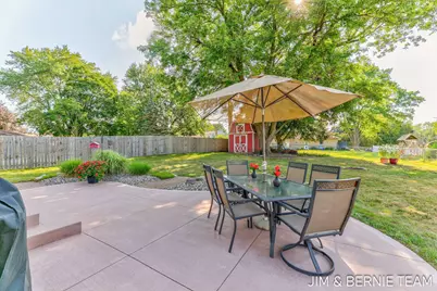 7026 Southwood Drive, Jenison, MI 49428 - Photo 55