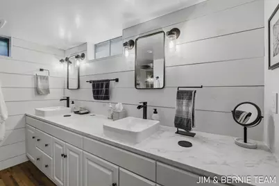 7026 Southwood Drive, Jenison, MI 49428 - Photo 35