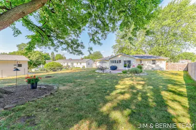 7026 Southwood Drive, Jenison, MI 49428 - Photo 49