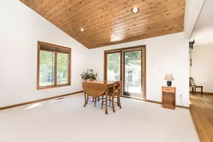 9845 James Dr, Saline, MI 48176 - Photo 35