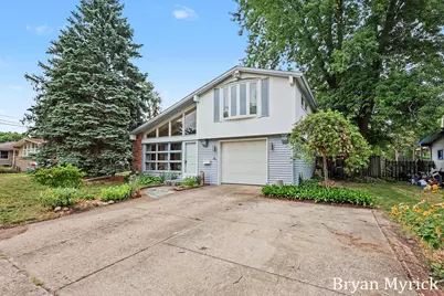 202 E 25th Street, Holland, MI 49423 - Photo 3