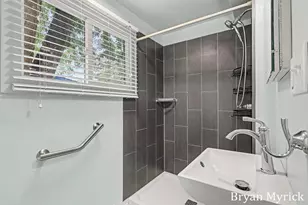 202 E 25th St, Holland, MI 49423 - Photo 11