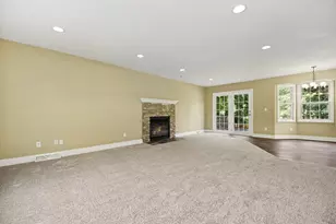 2250 Yorktown Dr SE, Kentwood, MI 49508 - Photo 3