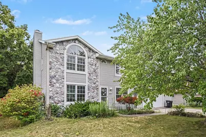 2250 Yorktown Drive SE, Kentwood, MI 49508 - Photo 1