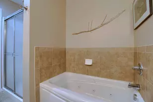 5565 Gallery Park Dr, Ann Arbor, MI 48103 - Photo 29
