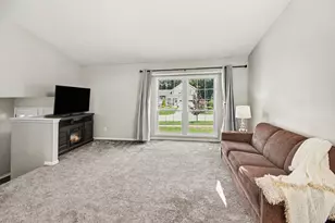 15116 Briarwood St, Grand Haven, MI 49417 - Photo 7