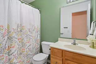 15116 Briarwood St, Grand Haven, MI 49417 - Photo 17