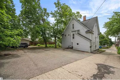 218 Cottage Street, Cadillac, MI 49601 - Photo 43