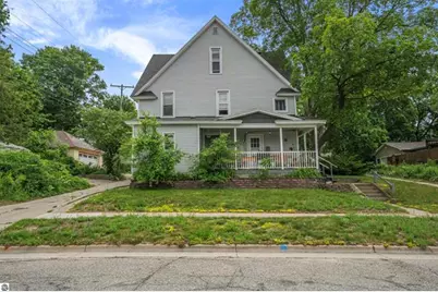 218 Cottage Street, Cadillac, MI 49601 - Photo 7