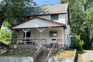 218 Cottage St, Cadillac, MI 49601 - Photo 1
