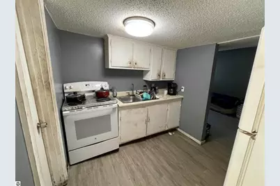 218 Cottage Street, Cadillac, MI 49601 - Photo 23